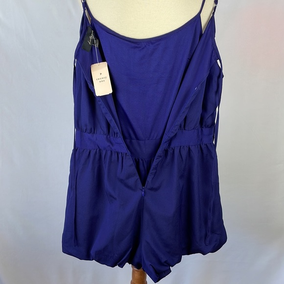 NWT Forever 21 Blue Jumpsuit/Romper w/Deep Front Pockets - Size Small - Picture 6 of 15